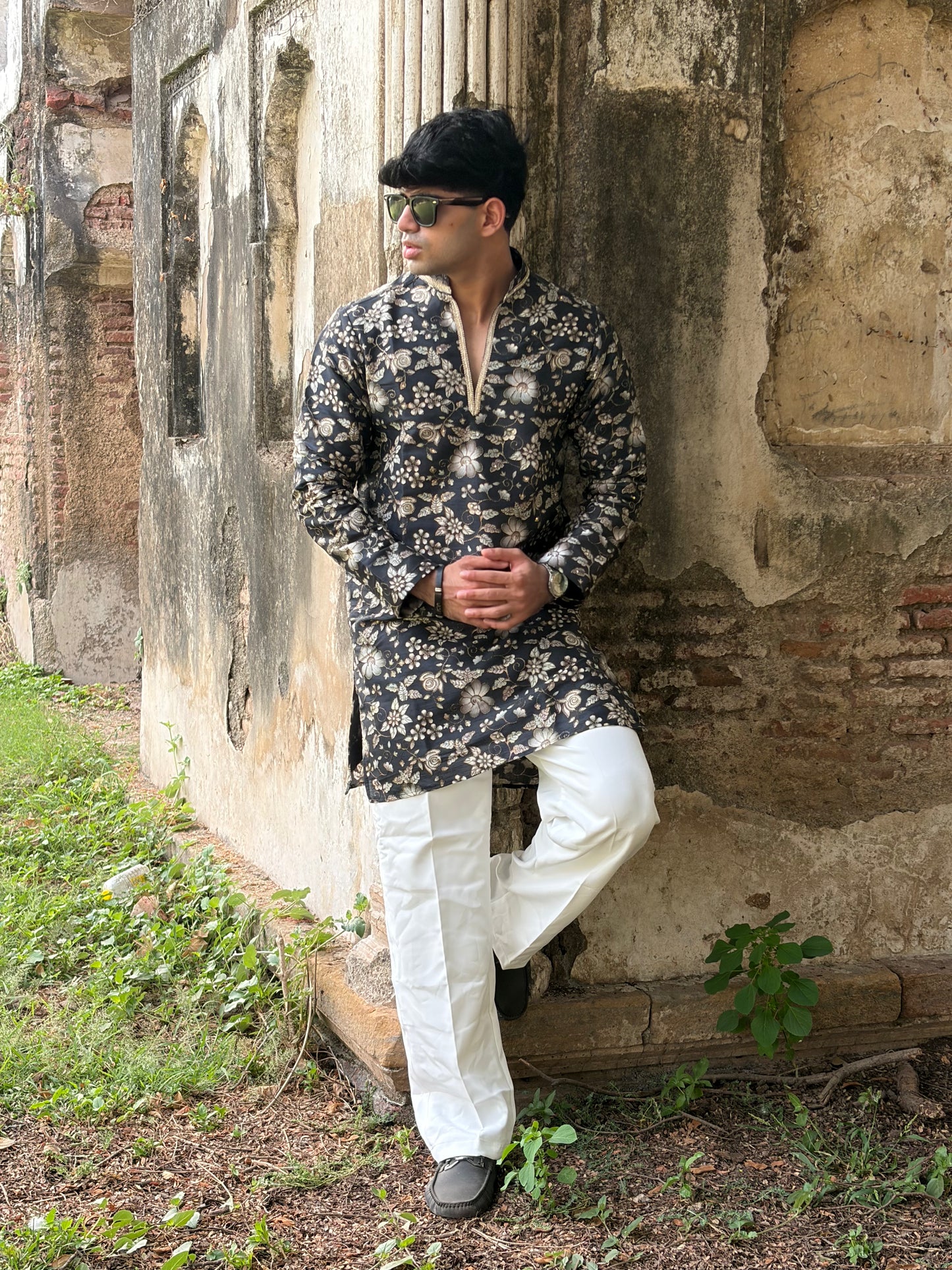 Rivaaz's Men Premium V-Neck Position Kurta